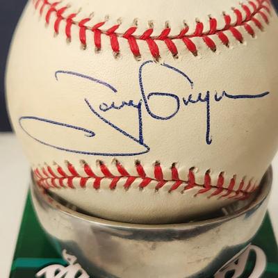 Tony Gwynn Padres OMLB Signed Autographed Baseball