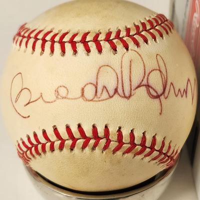 Brooks Robinson OMLB Signed Autographed Baseball