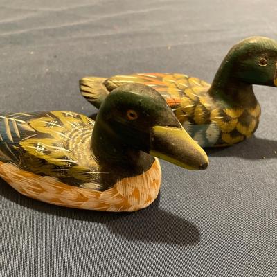 Wood painted ducks & butterfly with wood decor