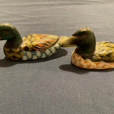 Wood painted ducks & butterfly with wood decor