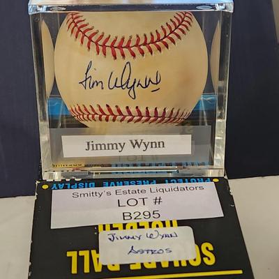 Jim Jimmy Wynn Angels OMLB Signed Autographed Baseball in Case