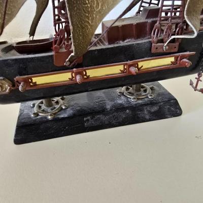 Vintage Tall Ship Model – Handcrafted with Sails & Rigging