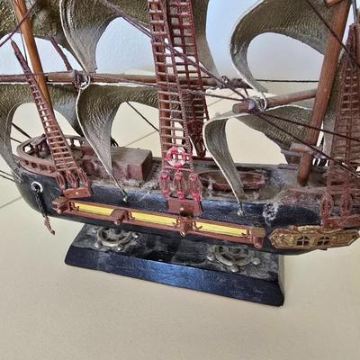 Vintage Tall Ship Model – Handcrafted with Sails & Rigging