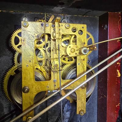 Antique Madison Gilbert Clock Co. Mantel Clock with Key