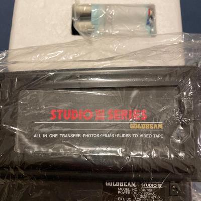 Studio III Series Goldbeam