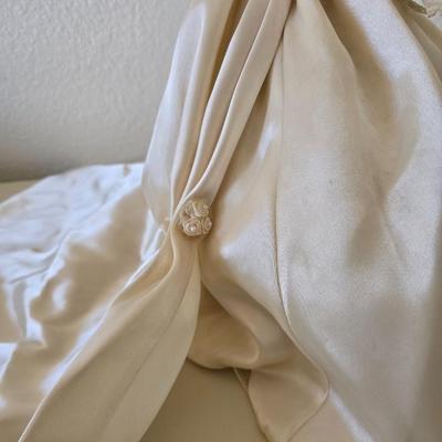 ASHTON DRAKE Vintage Wedding Dress Porcelain Doll (TB-B268 Signed)