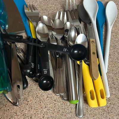 Utensils plus