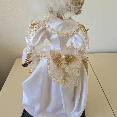 Franklin Mint Heirloom Porcelain Doll – White & Gold Gibson Bride – Limited Edition