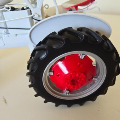 Farmall McCormick Model Tractor – White/Red Collectible Die-Cast