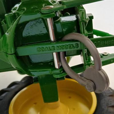 John Deere 3010 Die-Cast Tractor – Beckman Endowment Collector's Edition