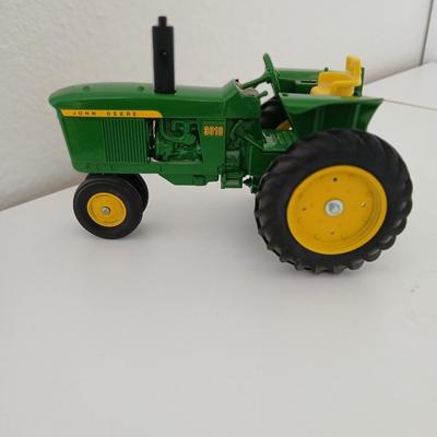 John Deere 3010 Die-Cast Tractor – Beckman Endowment Collector's Edition
