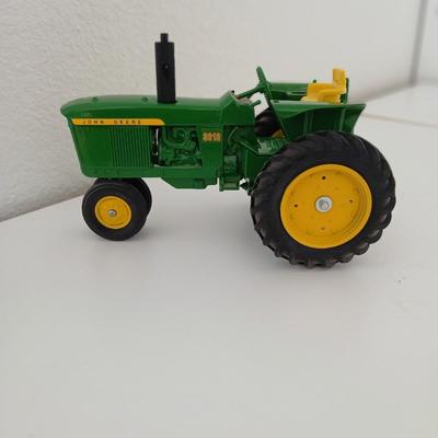 John Deere 3010 Die-Cast Tractor – Beckman Endowment Collector's Edition