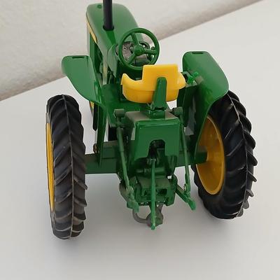 John Deere 3010 Die-Cast Tractor – Beckman Endowment Collector's Edition