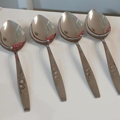 Vintage Stylehouse Stainless Steel Forks – Floral Pattern 70 piece set with 5 vintage Princess House Highlights Germany glass buffet holders