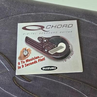 Suzuki QChord Electronic Digital Autoharp with Case & Song Cartridges