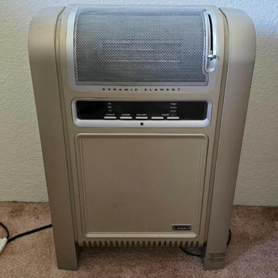 Nice Lasko Ceramic Element Space Heater Full Room Heat w/ Timer & Digital Controls