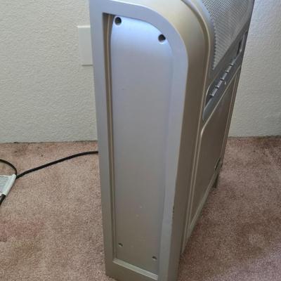 Nice Lasko Ceramic Element Space Heater Full Room Heat w/ Timer & Digital Controls
