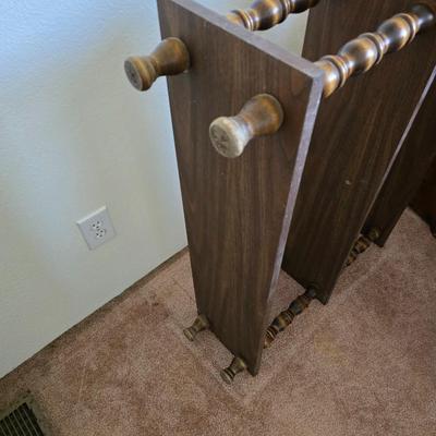 Vintage 3-Tier Turned Wood Shelf – Classic & Sturdy