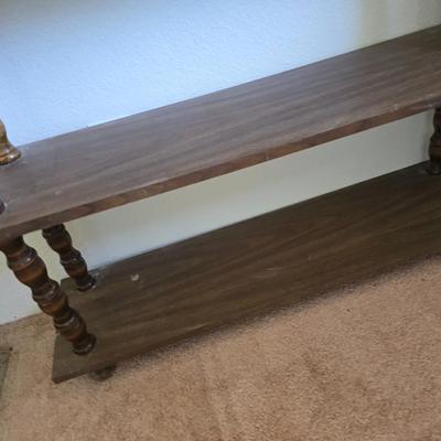 Vintage 3-Tier Turned Wood Shelf – Classic & Sturdy