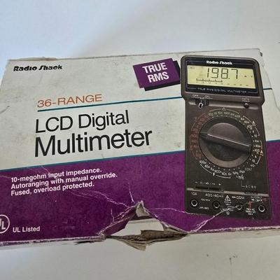 RadioShack True RMS Digital Multimeter (Cat. No. 22-181)