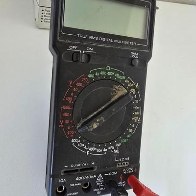 RadioShack True RMS Digital Multimeter (Cat. No. 22-181)