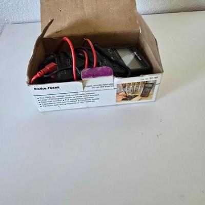RadioShack True RMS Digital Multimeter (Cat. No. 22-181)