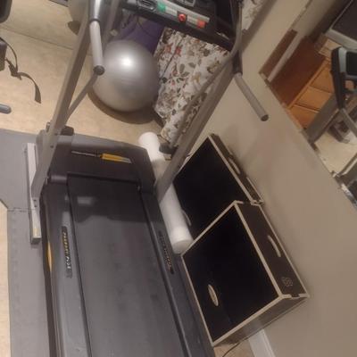 Pro-Form Crosswalk Model 400e Exercise Treadmill