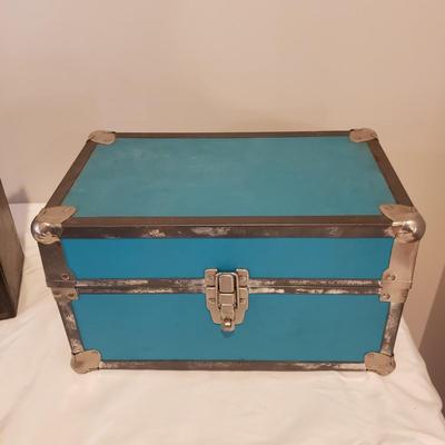 Three Unique Storage Boxes (L-KD)