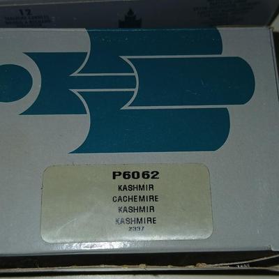 Party Lite Golden Swirl Glass Collection – 4-Piece Set with candles