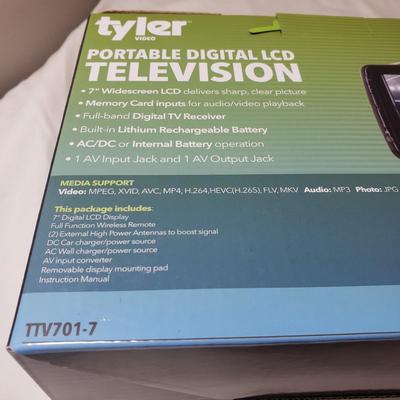 8 5" Panasonic DVD Player, 7" Tyler LCD TV & Curtis Computer Tools (L-KD)