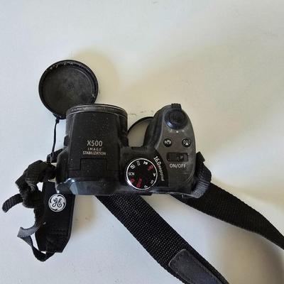 GE X500 Digital Camera – 16MP, 15x Zoom w/ Image Stabilization comes with camera bag