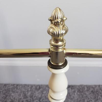Bath Accessories-NIB Moen Shower Head, Squatty Potty and More! (PB-KD)