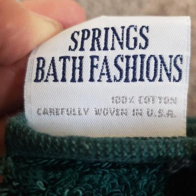 Bath Accessories-NIB Moen Shower Head, Squatty Potty and More! (PB-KD)