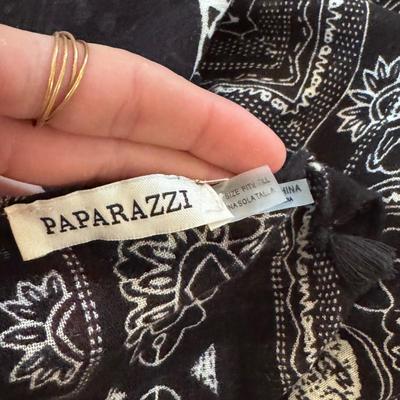 Nine West, Paparazzi, Collection Eighteen, and Other Scarves (GB2)