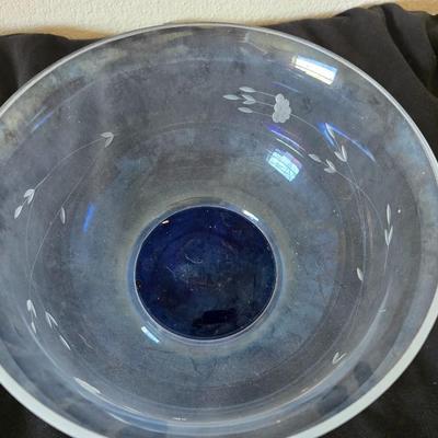 Princess house bowl with 4 smaller serving bowls - Heritage Collection etched design