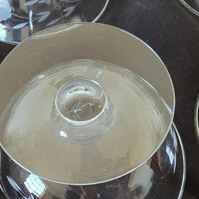 Princess house bowl with 4 smaller serving bowls - Heritage Collection etched design