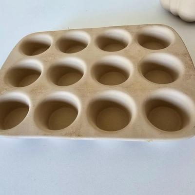 Pampered Chef Stoneware Bakeware Set