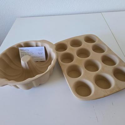 Pampered Chef Stoneware Bakeware Set