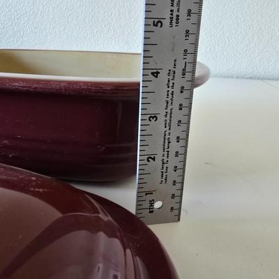 Pampered Chef Deep Covered Baker – Cranberry