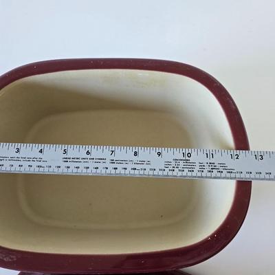 Pampered Chef Deep Covered Baker – Cranberry