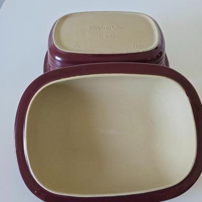 Pampered Chef Deep Covered Baker – Cranberry