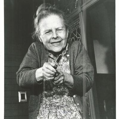 Scavenger Hunt Ruth Gordon signed photo