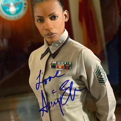 E-Ring Aunjanue Ellis signed photo