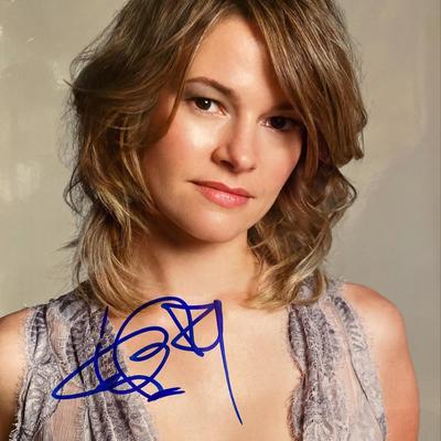 Leisha Hailey
signed photo