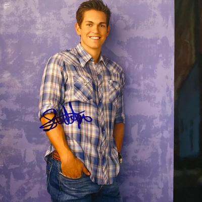Steve Howey signed photo