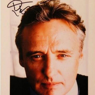 Dennis Hopper signed portrait photo
