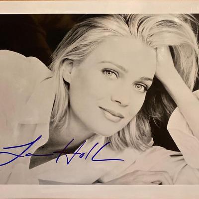 Laurie Holden signed photo