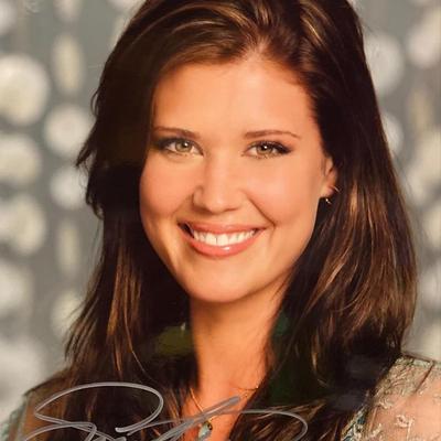 Sarah Lancaster signed photo