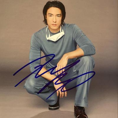 Daniel Henney signed photo