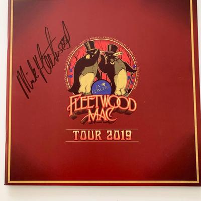 Mick Fleetwood signed 2019 tour book. GFA Authenticated